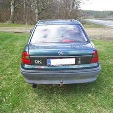 Opel astra f sedan ( DØD )