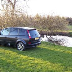 Ford C-MAX Ghia (SOLGT)