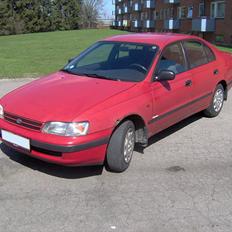 Toyota Carina E
