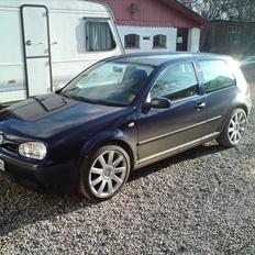 VW Golf 4 1,6 SR Solgt