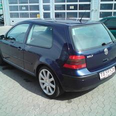 VW Golf 4 1,6 SR Solgt