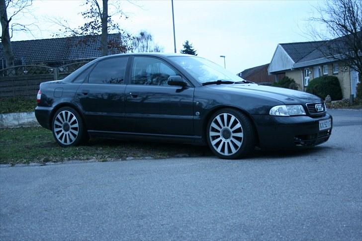 Audi A4 1,8T SOLGT billede 10