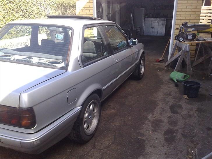 BMW 318 IS billede 3