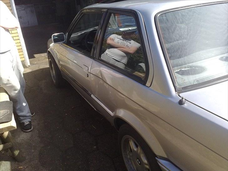 BMW 318 IS billede 4