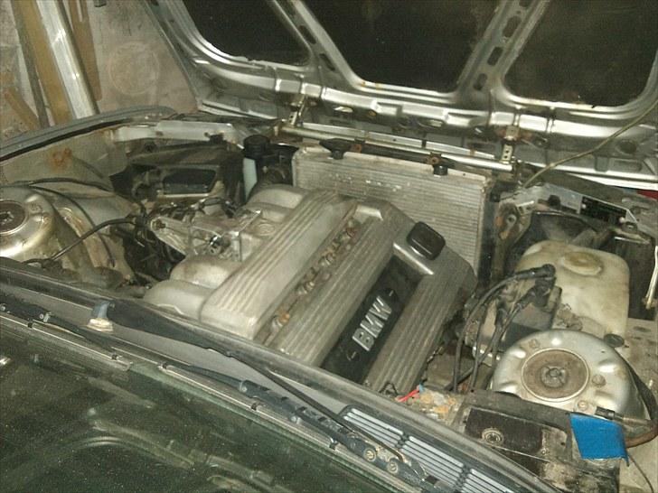 BMW 318 IS billede 5