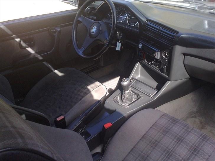 BMW 318 IS billede 7
