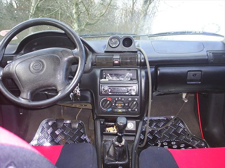 Opel astra f sedan ( DØD ) billede 14