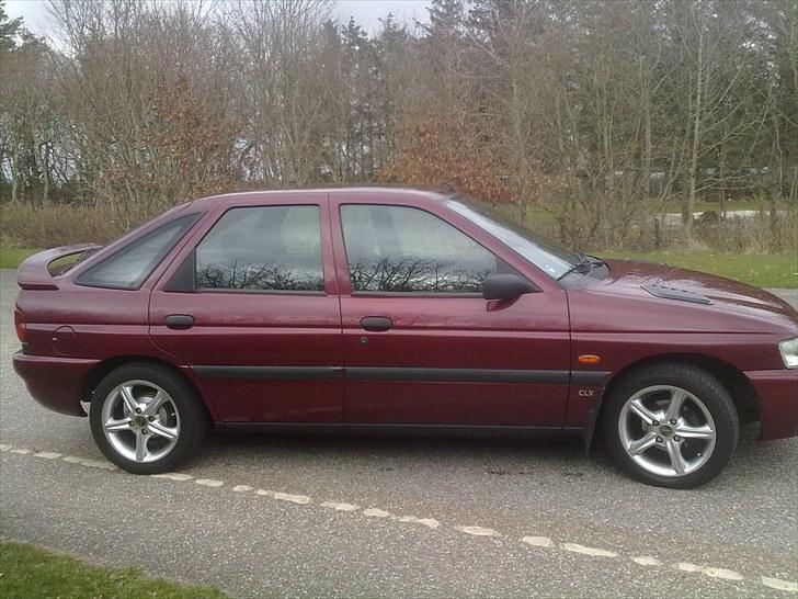 Ford Escort clx 1,6 SOLGT billede 4