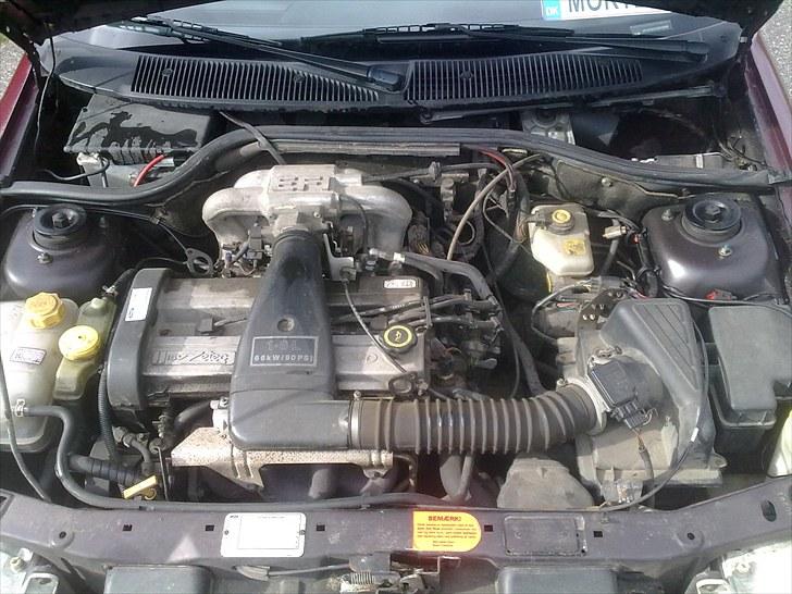 Ford Escort clx 1,6 SOLGT billede 8