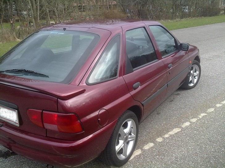 Ford Escort clx 1,6 SOLGT billede 11