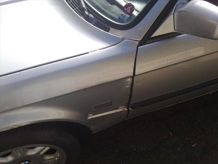 BMW 318 IS billede 9