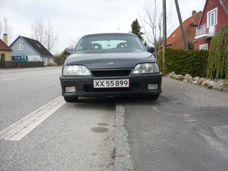 Opel omega 3000 24v billede 1