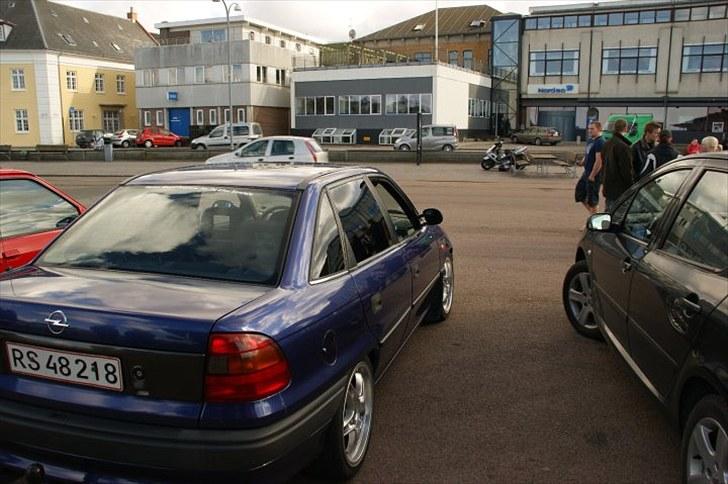 Opel astra 1,6,16v billede 1