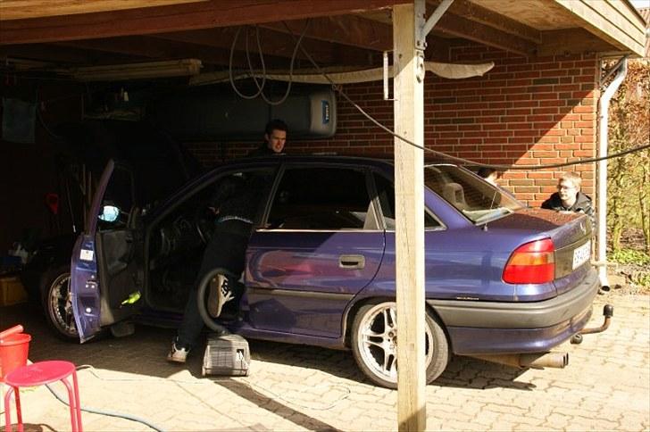 Opel astra 1,6,16v billede 2