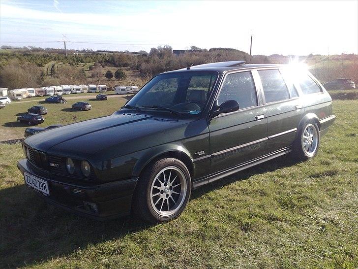 BMW "E33" M50 Touring - e30 320i - Så mangler der kun at få forenden lavet 5huls og få M6 fullerne hjem fra leverandøren så der er et styks sommerklar "E33er" :D billede 5