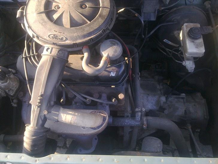 Ford Escort Solgt - Den vilde motor! :p billede 3
