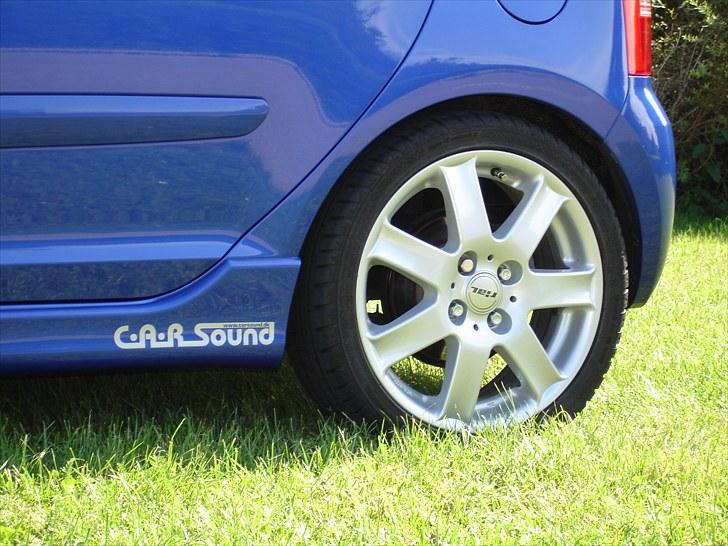 Kia Picanto 1.1 EX (Solgt) - 6" x 16" Rial Flair billede 7