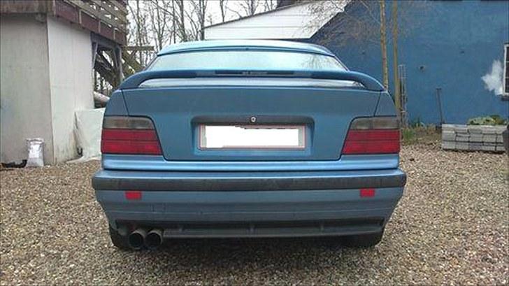 BMW E36 325i Sedan SOLGT - Gamle billeder - Nyere billeder er der også billede 3