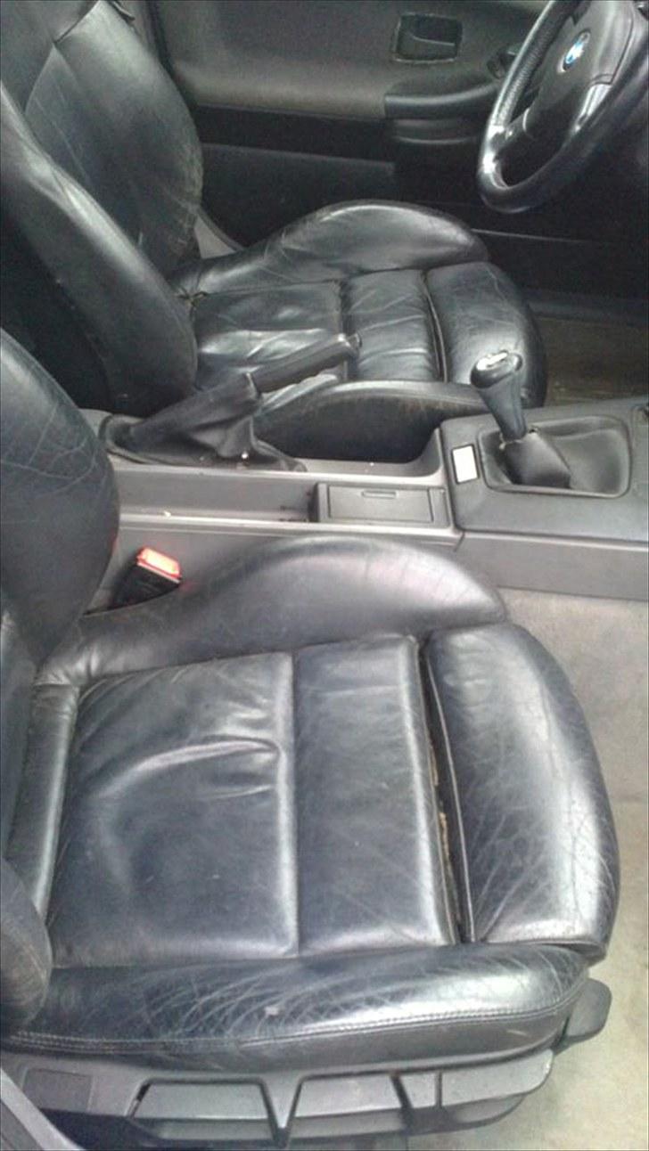 BMW E36 325i Sedan SOLGT billede 6