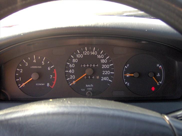 Toyota Carina E billede 7