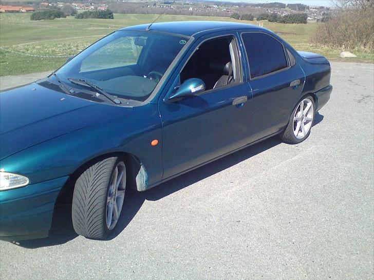 Ford Mondeo 1,8i 16V "Byttet" billede 3