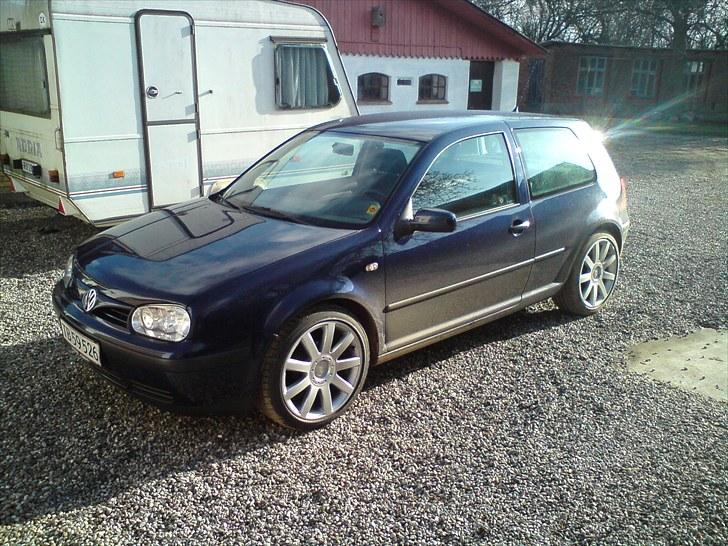 VW Golf 4 1,6 SR Solgt billede 1