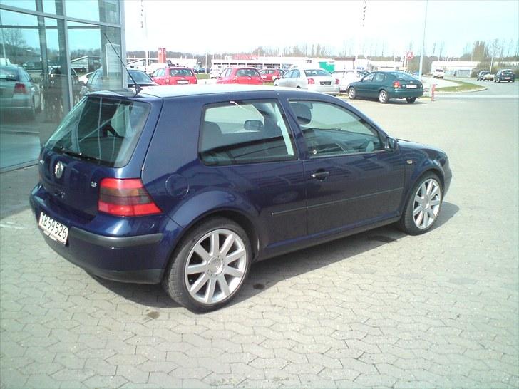 VW Golf 4 1,6 SR Solgt billede 2