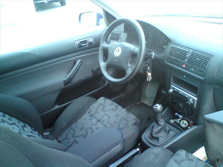 VW Golf 4 1,6 SR Solgt billede 6