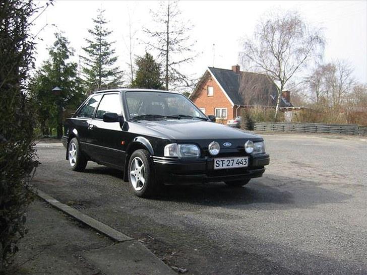 Ford Escort Mk IV 1,6i Savoy billede 1