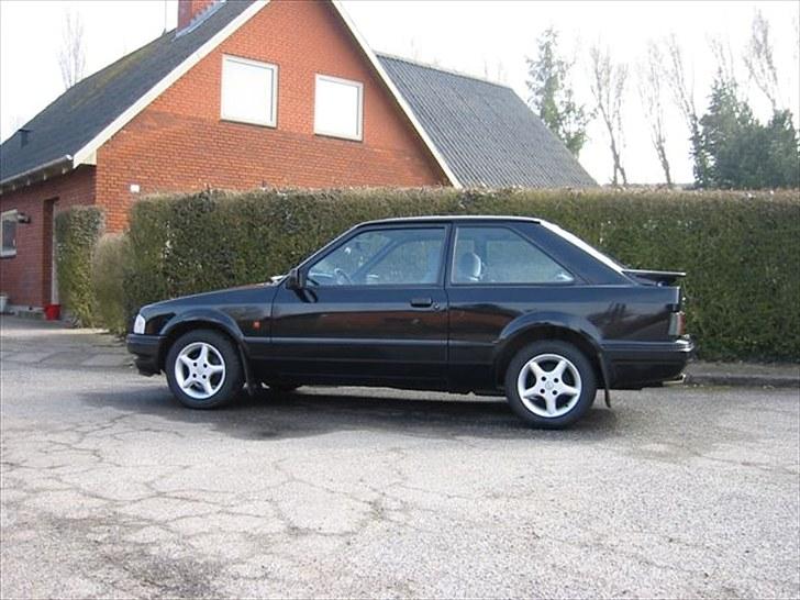 Ford Escort Mk IV 1,6i Savoy billede 3