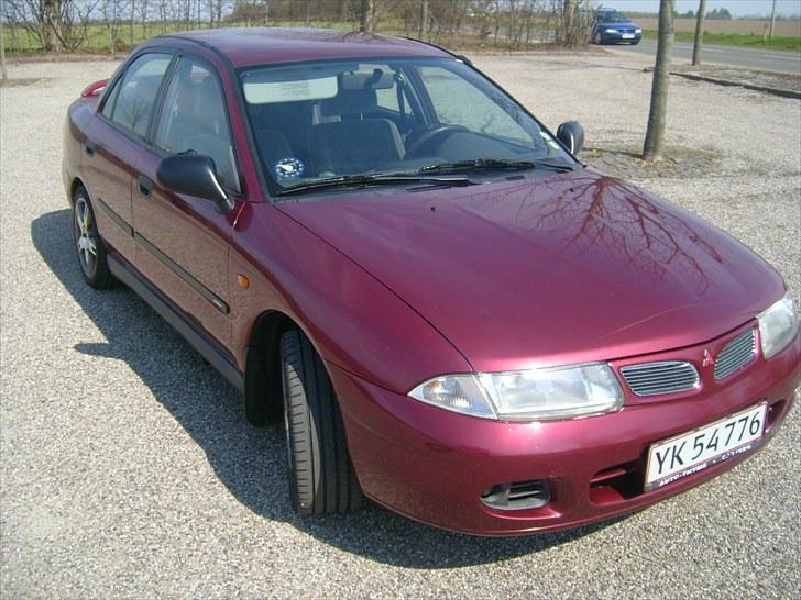 Mitsubishi Carisma billede 3