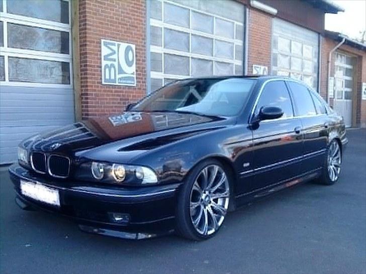 BMW 523I e39 * SOLGT * billede 1