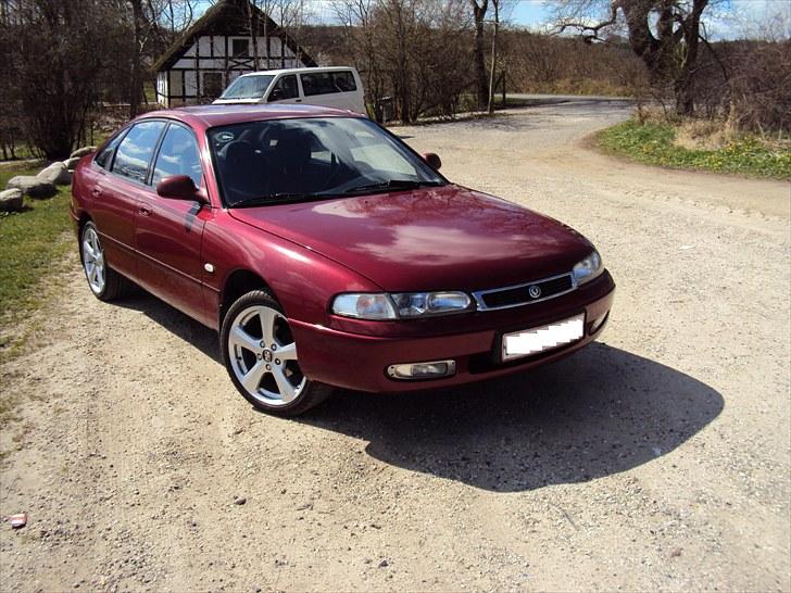 Mazda 626 GE (SOLGT) billede 1