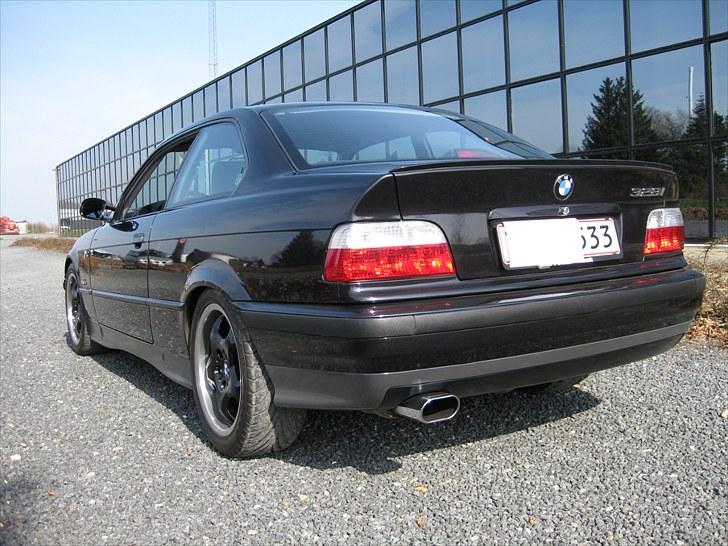 BMW 328i coupe billede 2