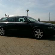 Audi A4 S-Line *SOLGT*