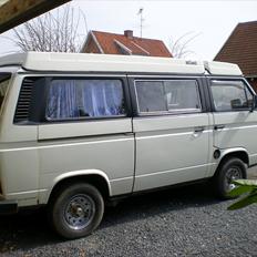 VW Transporter Solgt