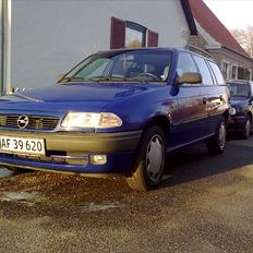 Opel Astra F Club Caravan