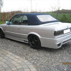 BMW 325 i cab til salg 