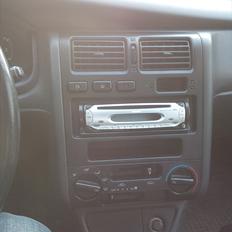 Toyota carina E BYTTET