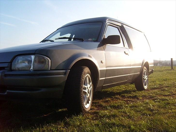 Ford escort van "solgt" billede 4