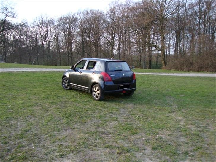 Suzuki swift GL-J billede 3