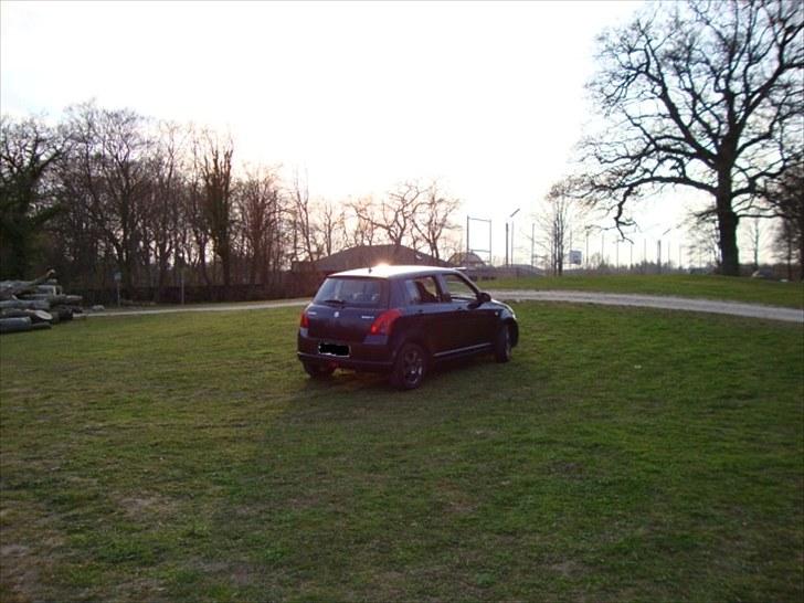 Suzuki swift GL-J billede 4