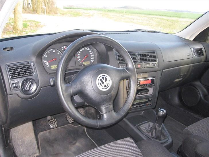 VW Golf 4 V5 highline SOLGT billede 3