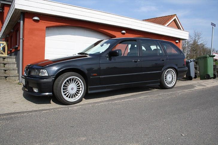 BMW e36 320i Touring Stjålet - se lige fælgene. billede 18