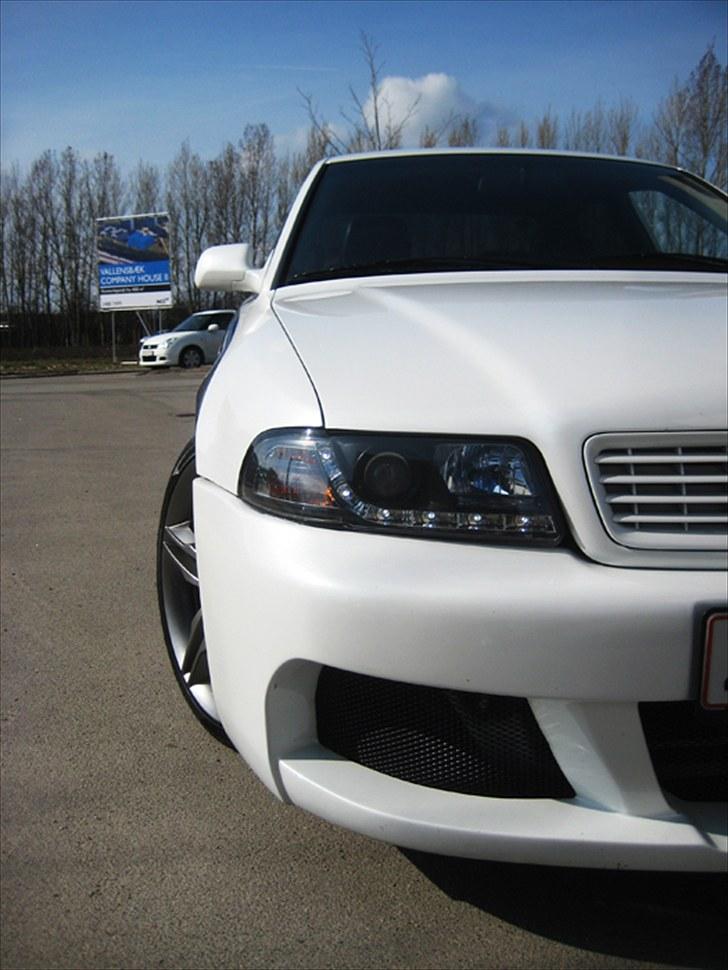 Audi A4 SOLGT! billede 11