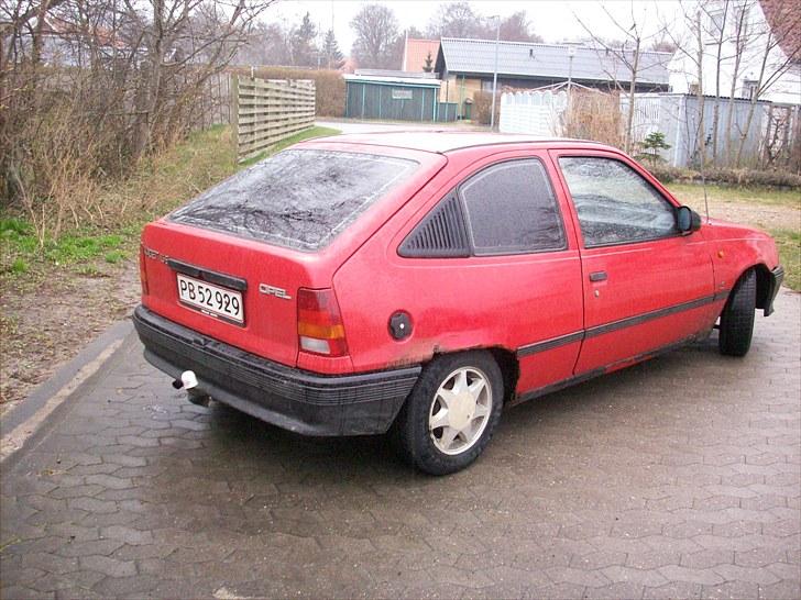 Opel Kadet E billede 2