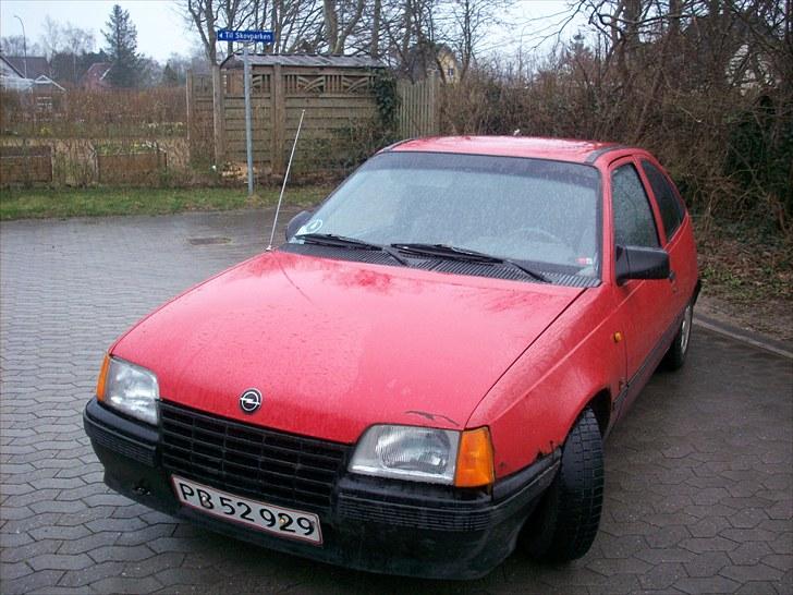 Opel Kadet E billede 4