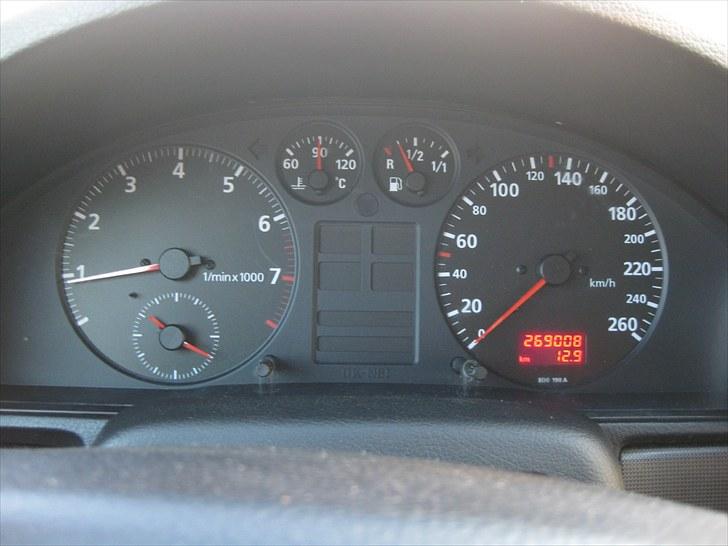 Audi A4 1,6 billede 11