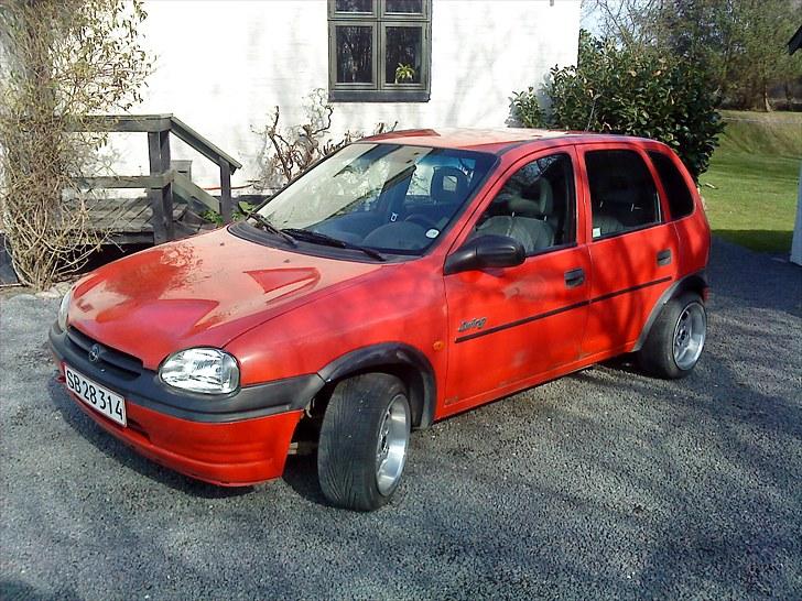 Opel corsa b 1993 billede 1