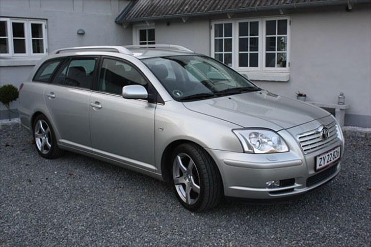 Toyota Avensis billede 5